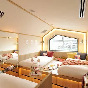 Cafetel 京都三条 For Ladies ホステル